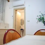 Mirage Apartment *